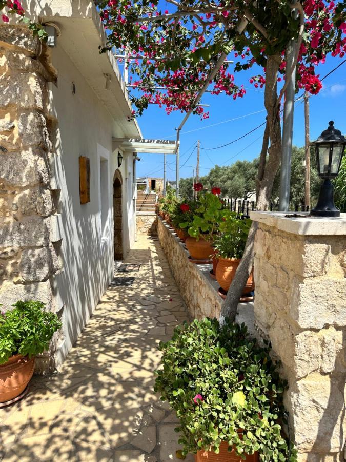 Villa Bio Garden Stonehouse Gonia Exterior foto